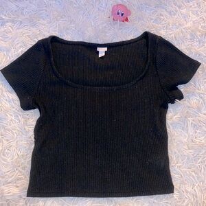 Black, short sleeve, rectangular neck cut!